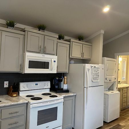 Charming Tiny Home! Close To Oxford, Sardis Lake, Safari Animal Zoo Exterior photo