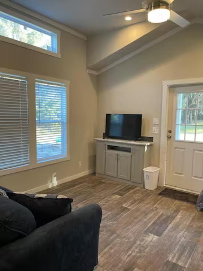 Charming Tiny Home! Close To Oxford, Sardis Lake, Safari Animal Zoo Exterior photo